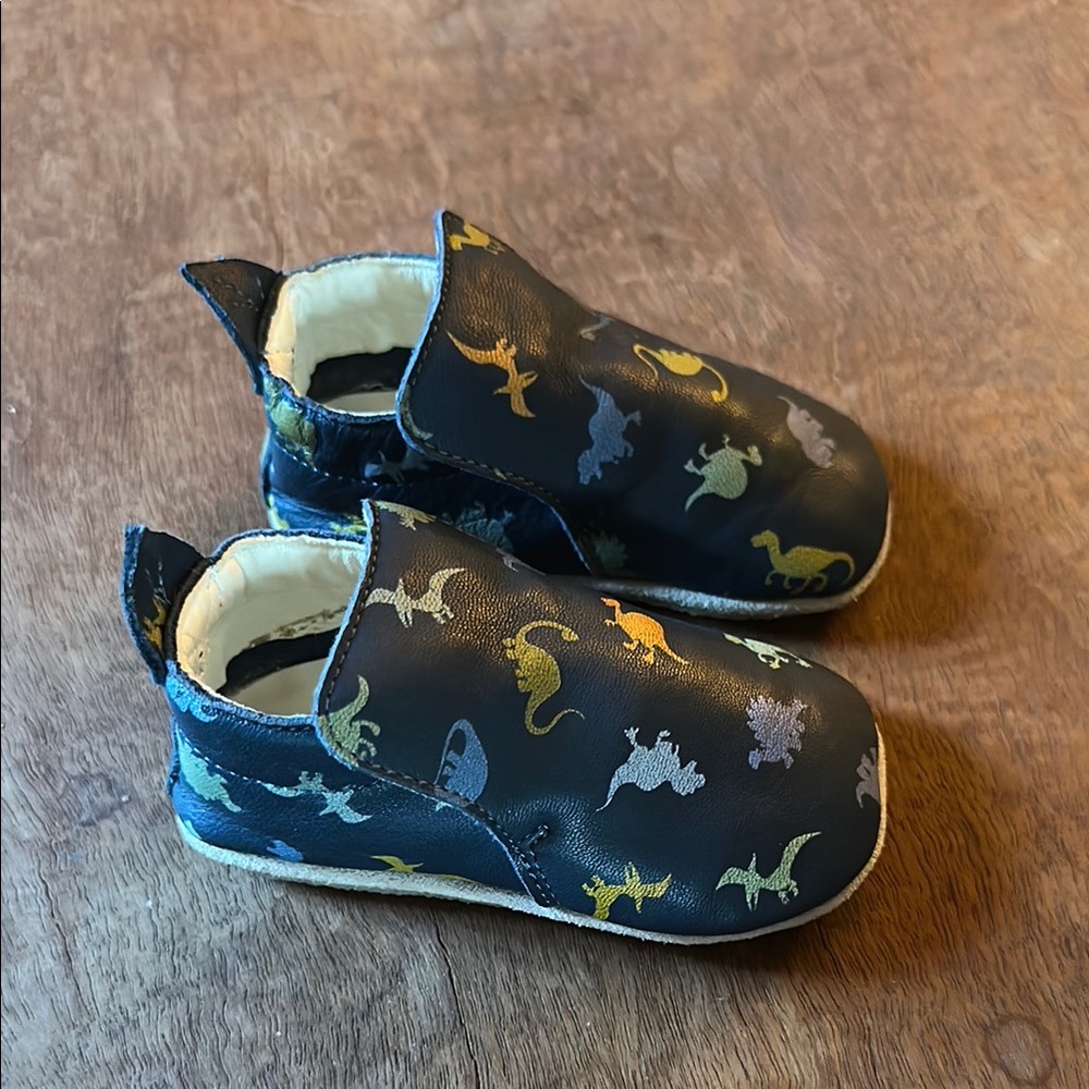 Naturino Blue Dinosaur baby crib shoes w Elastic Opening